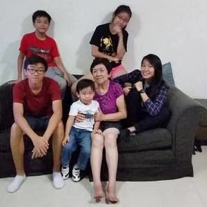 Meet your Posher, Natalie